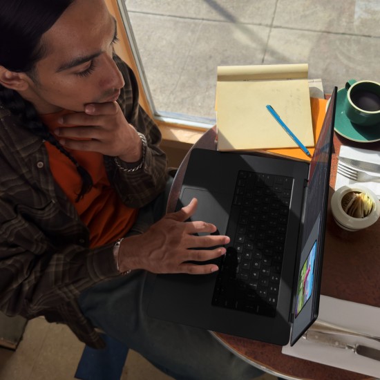 Apple MacBook Pro Ordinateur portable 41,1 cm (16.2") Apple M M3 Pro 36 Go 512 Go SSD Wi-Fi 6E (802.11ax) macOS Sonoma Argent Apple MacBook Pro Ordinateur portable 41,1 cm (16.2") Apple M M3 Pro 36 Go 512 Go SSD Wi-Fi 6E (802.11ax) macOS Sonoma Argent
